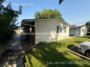 Building Photo - 1305 S Vermont Ave