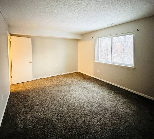 Building Photo - 1552 Helderberg Ave