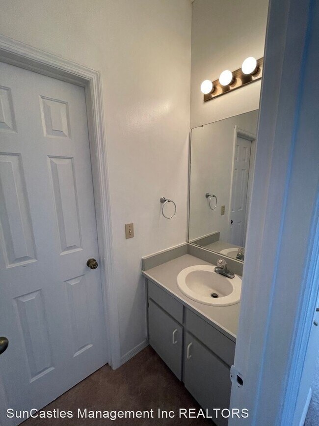 Building Photo - 3 br, 2.5 bath House - 8223 Ambrose Cove Way