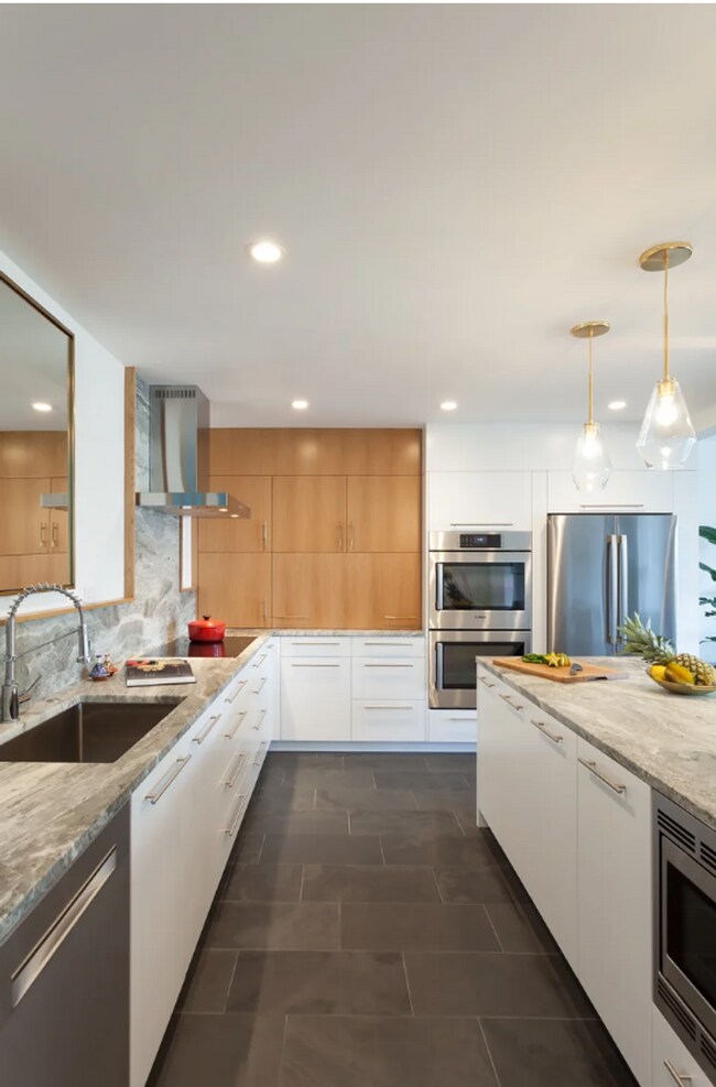 Building Photo - Stunning Designer-Renovated 4BR/3BA Single-Family Home in Outer Sunset, Just Blocks from Ocean Be...