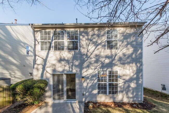 Building Photo - 1631 Heyford Cir