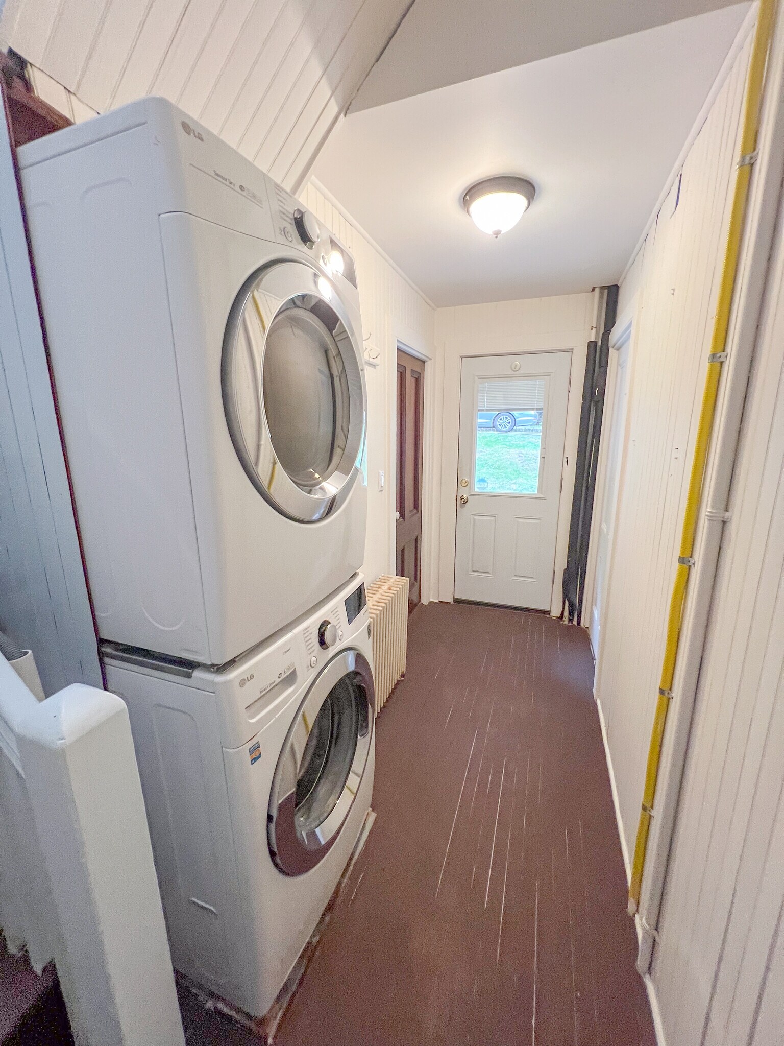 Laundry - 119 Liberty Ave