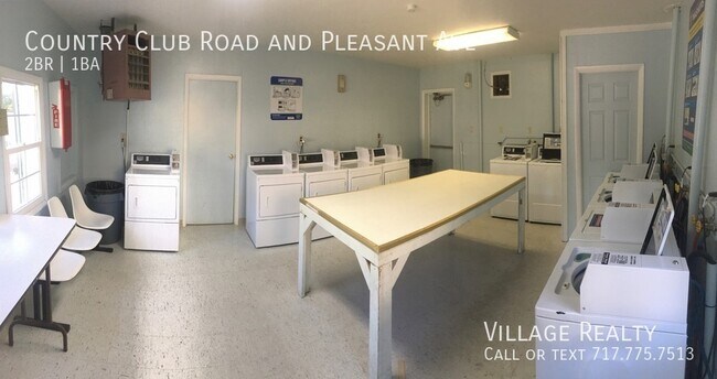 Building Photo - 605 Country Club Rd