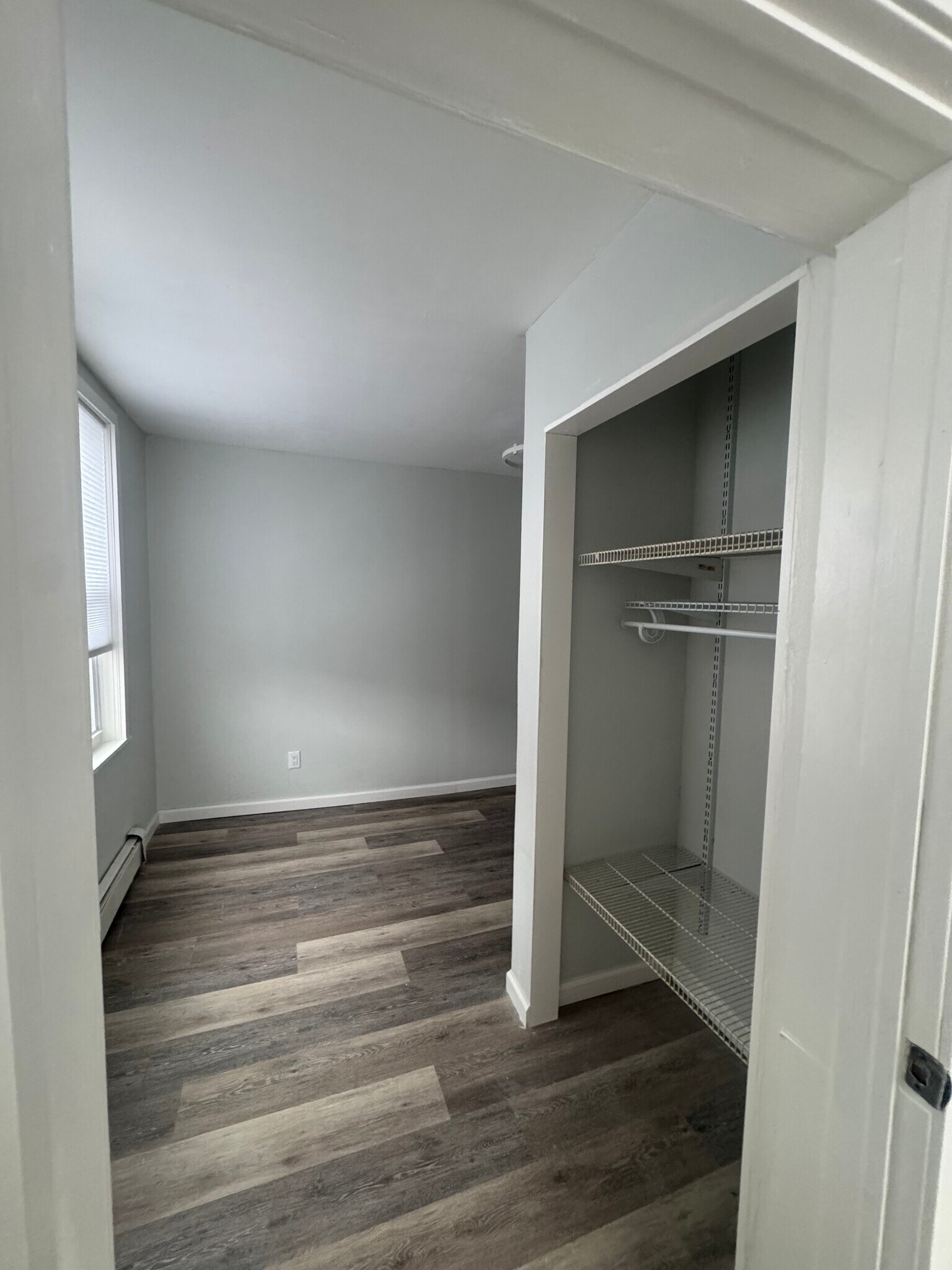 Hallway to bedroom - 309 Knox Ave