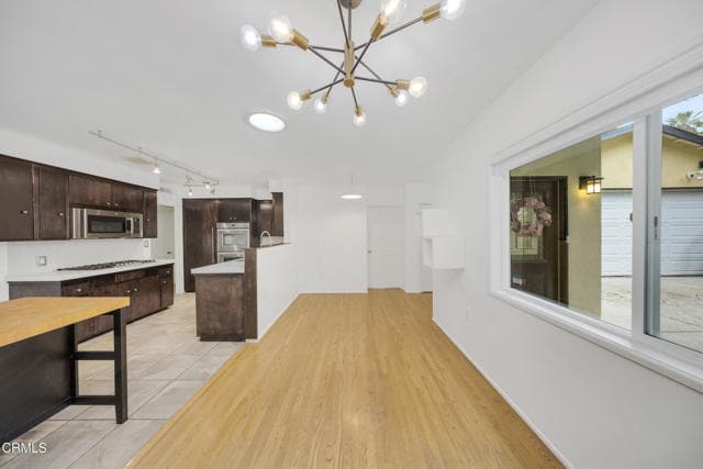 Building Photo - 391 E Highland Ave