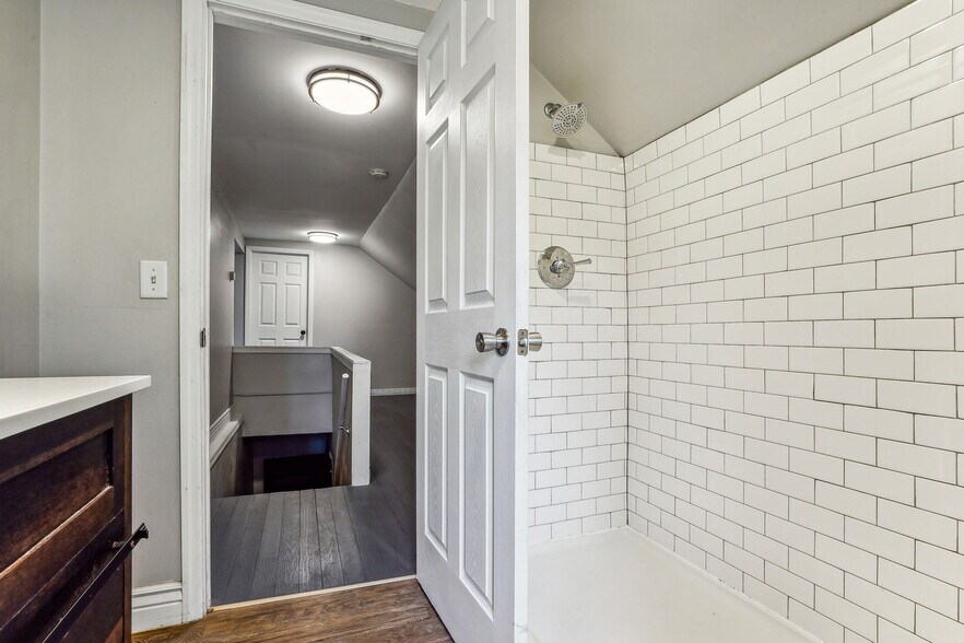 Building Photo - 2246 N 4th St