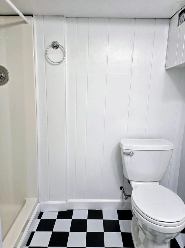 Building Photo - 3803 N Pacific Ave