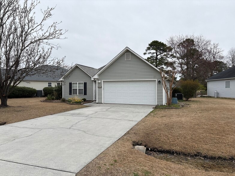 Building Photo - 143 N Belvedere Dr