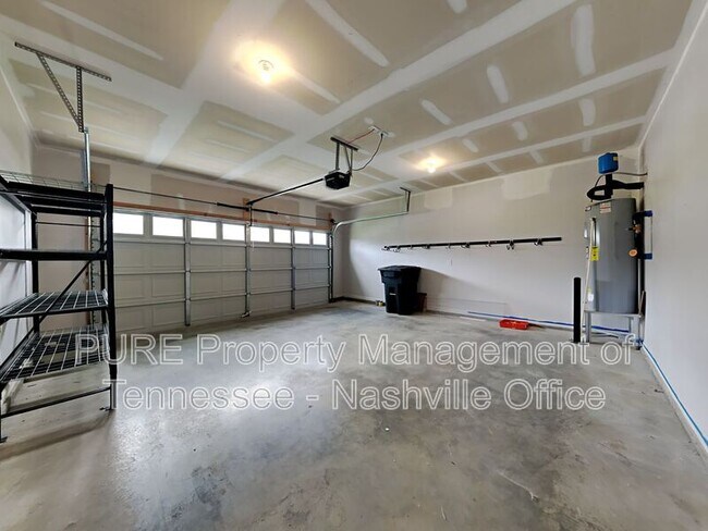 Building Photo - 400 Zeffer Ct