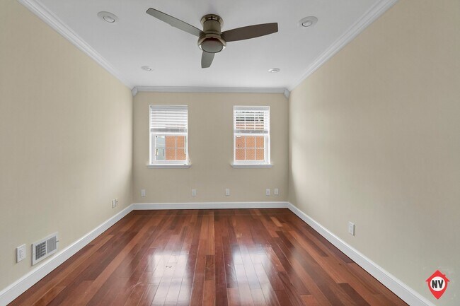 Building Photo - 3 Bedroom, 2.5 Bathroom Townhouse in Canton