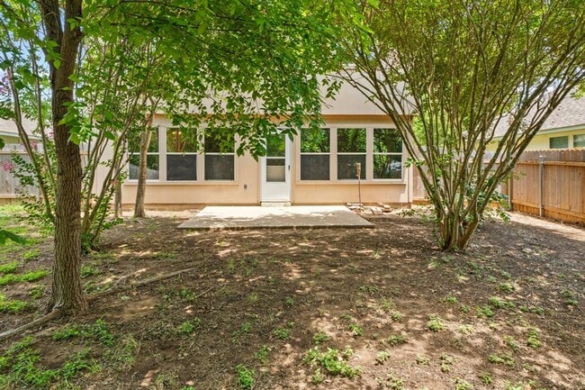 Building Photo - 4608 Acers Ln