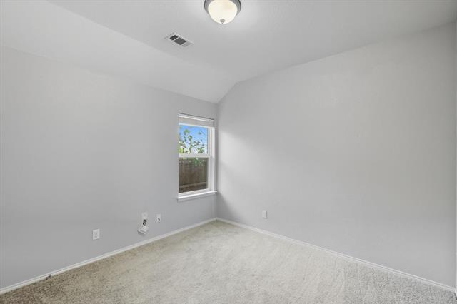 Building Photo - 512 Crescent Creek Ln