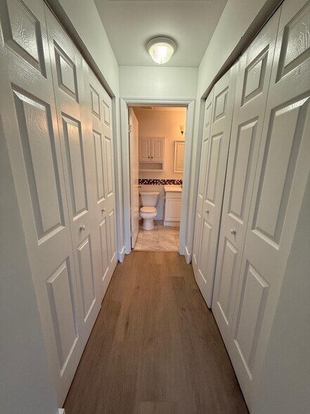 Building Photo - 10420 SW 158th Ct