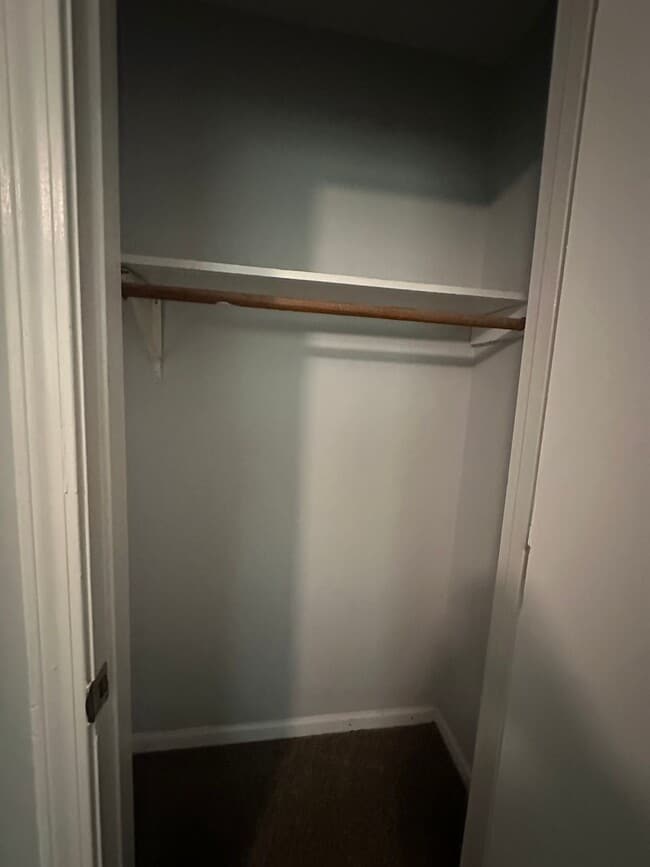 Building Photo - Available Now! Townhouse in Jacksonville