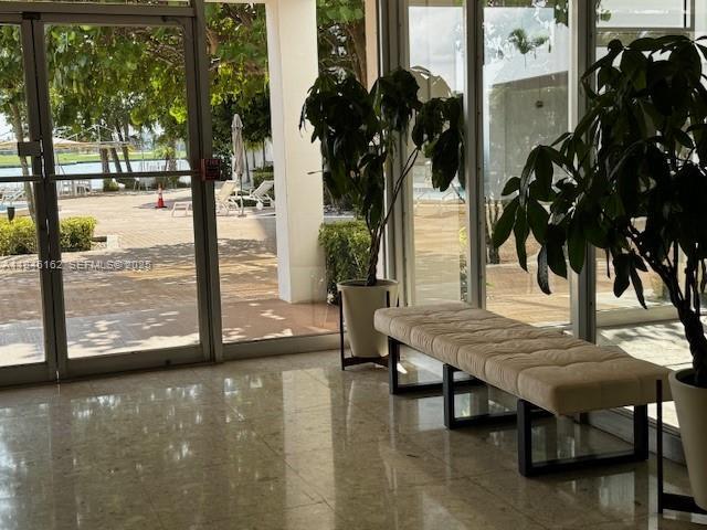 Building Photo - 9100 W Bay Harbor Dr