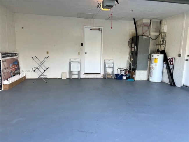 Building Photo - 418 SE 4th St