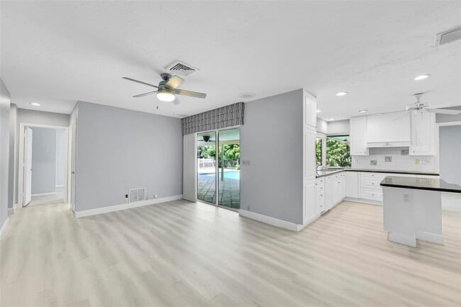 Building Photo - 681 Marine Dr