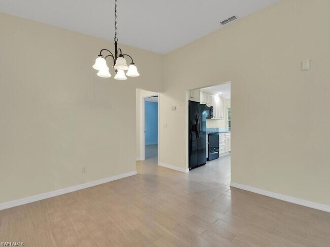 Building Photo - 260 12th St SE