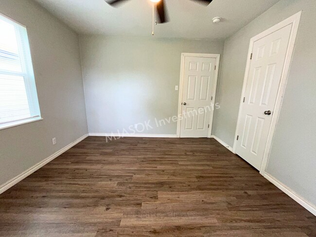 Building Photo - 3-Bed, 2-Bath Home Minutes from Fort Sill – Move-In Ready!