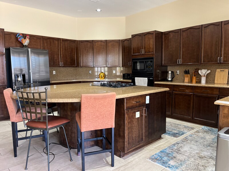 Building Photo - 9499 Castillana Ct