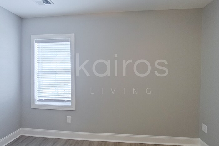Building Photo - 3717 Oak Leaf Wy