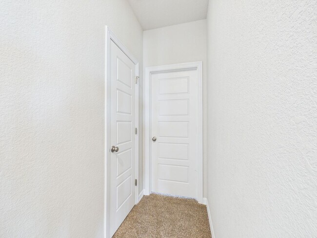 Building Photo - 2505 Meyer Cv