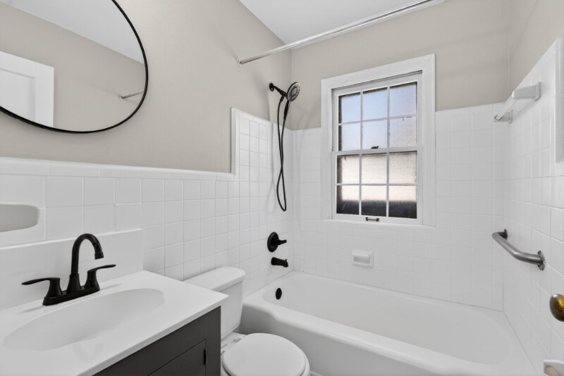 Building Photo - 10765 St Xavier Ln