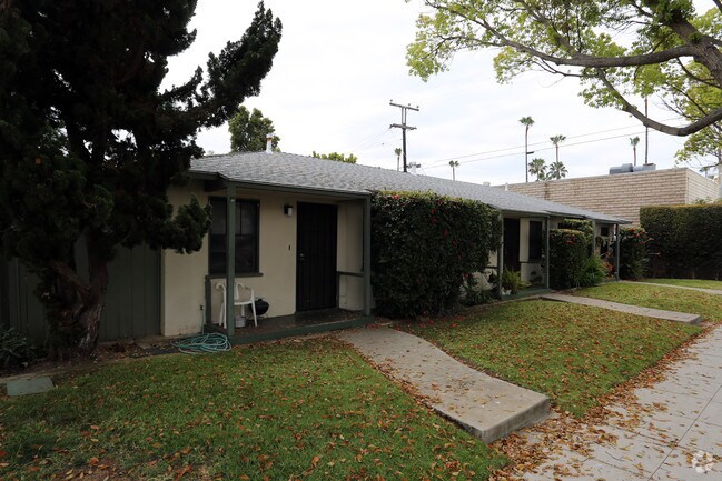 Primary Photo - 509-515 Kelly St