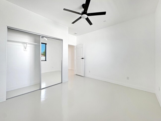 Building Photo - 33595 Rancho Vista Dr