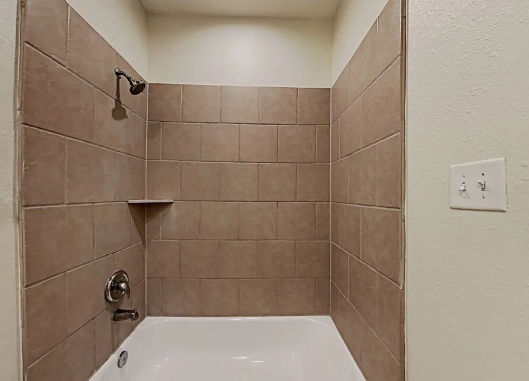 Building Photo - 3322 Orchid Trace Dr