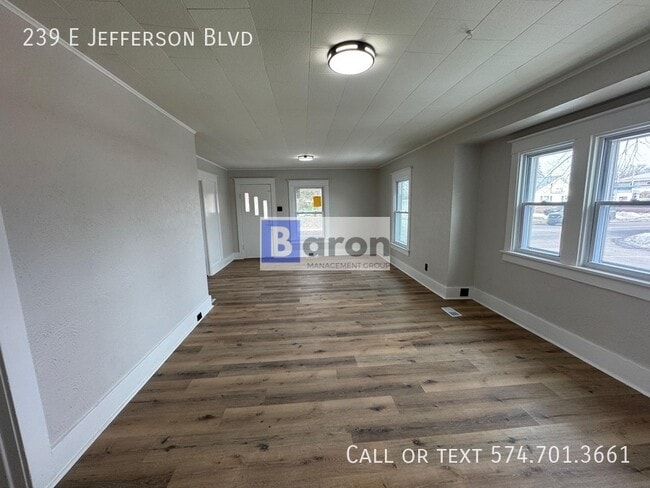 Building Photo - 239 E Jefferson Blvd