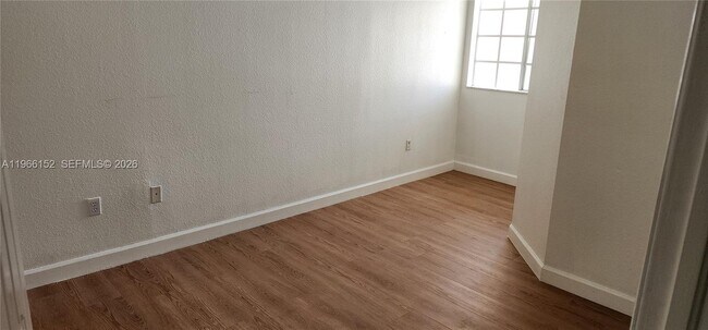 Building Photo - 8450 SW 150th Ave