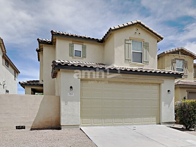 Building Photo - 562 W Paseo Celestial