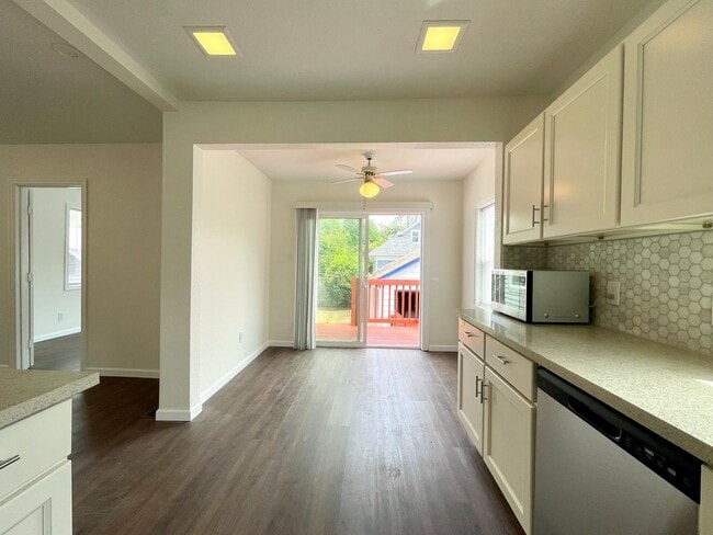 Building Photo - Great Home For Rent