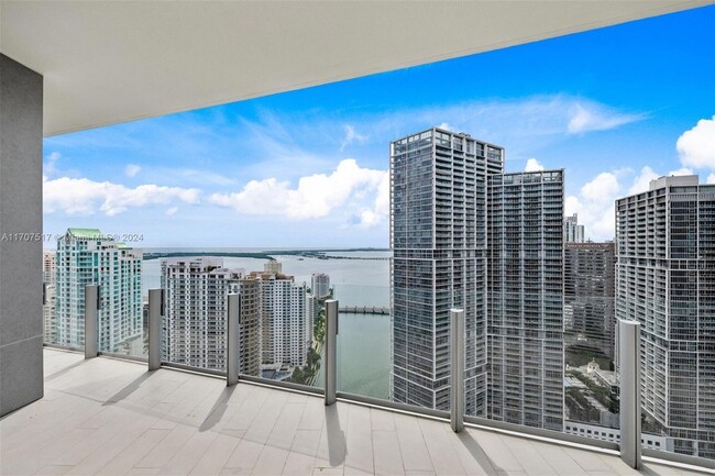 Building Photo - 300 Biscayne Blvd Way