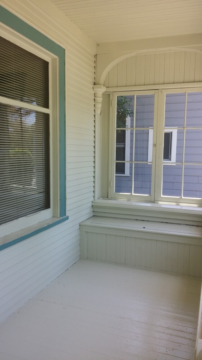 Building Photo - 1520 Morro St