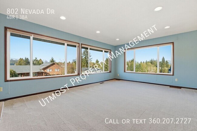 Building Photo - 802 N Nevada Dr