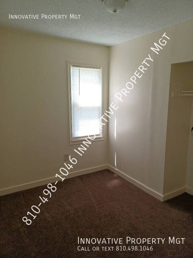 Building Photo - 2266 Donovon -