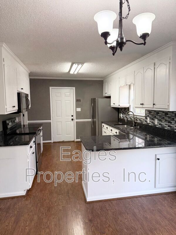 Building Photo - 306 Marlin Ln