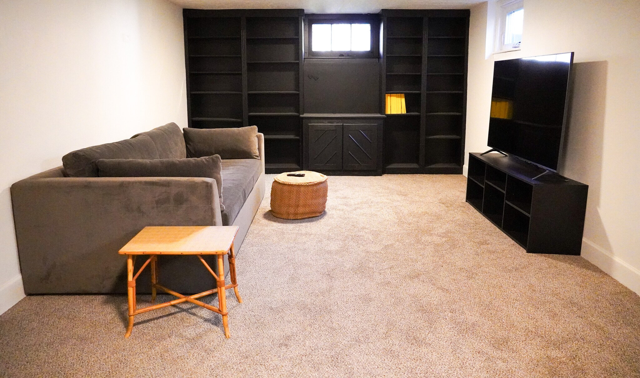 Building Photo - 4603 NE Irving St