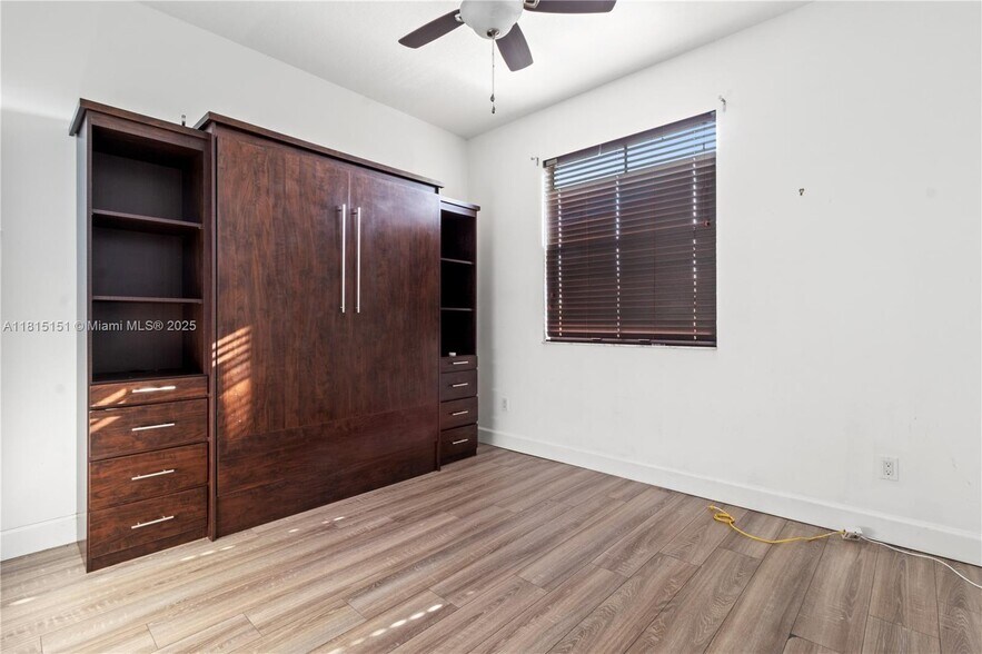 Building Photo - 5808 NW 46th Ln
