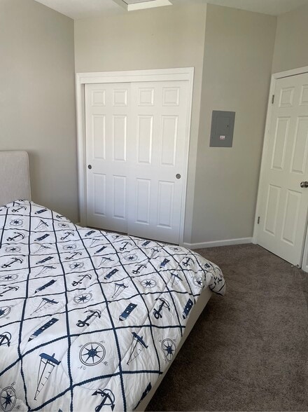 Bedroom 2 - 1143 Greene Ter