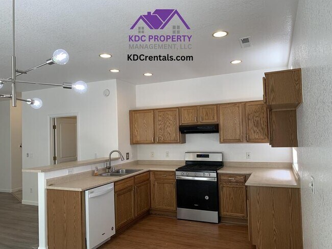 Building Photo - 1024 Westcreek Ln