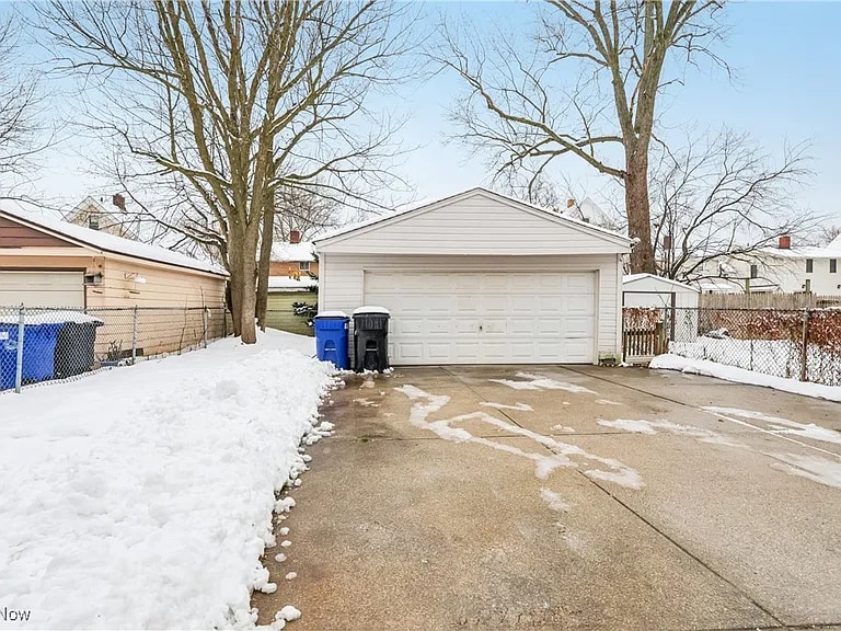 Building Photo - 3617 Cecilia Ave