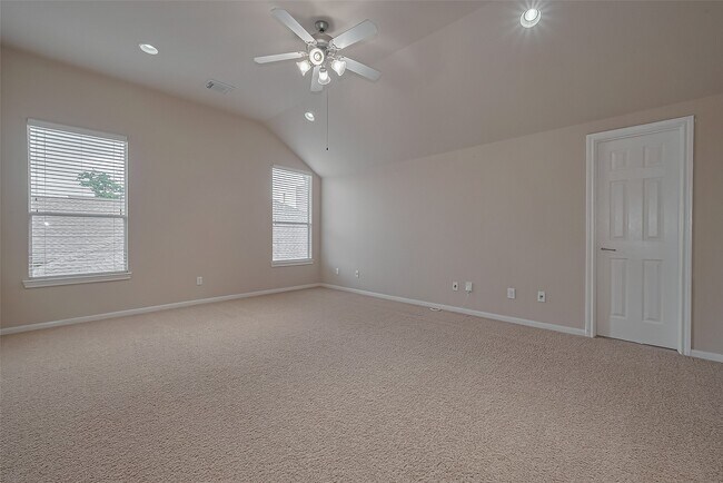 Building Photo - 15 Wenoah Pl
