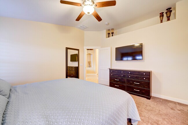 Building Photo - 6744 S Haunted Canyon Rd