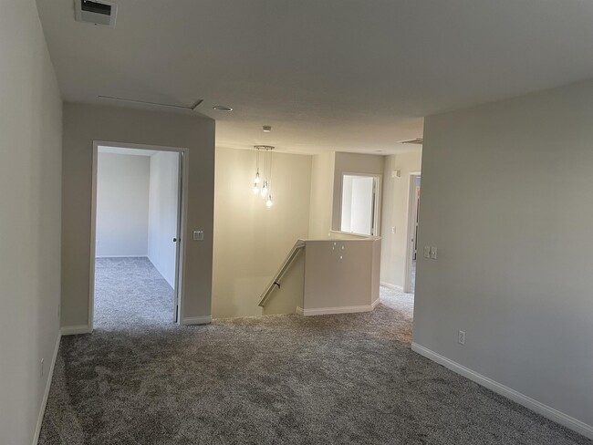 Building Photo - 1167 Innisfree Ct