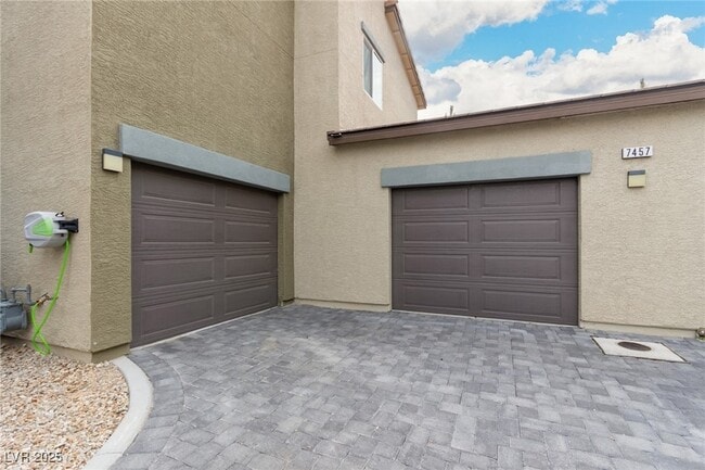 Building Photo - 7457 Onyx Star St