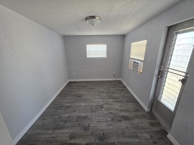 Building Photo - 2023 Kepner Dr