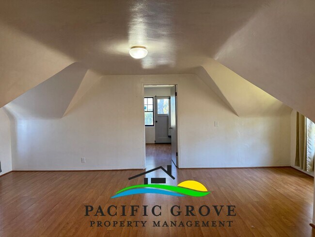 Building Photo - Delightful 3-Bedroom, 2 bath home in Pacif...